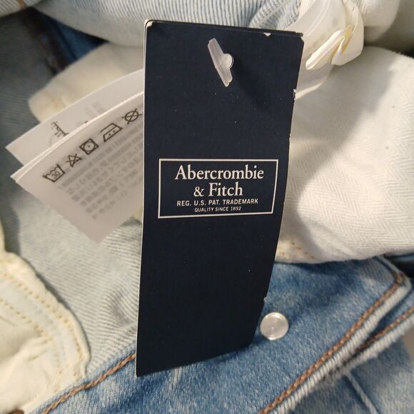 Abercrombie & Fitch "Curve Love" Light Wash The Flame Ultra High Rise Jeans 6S - Picture 15 of 16